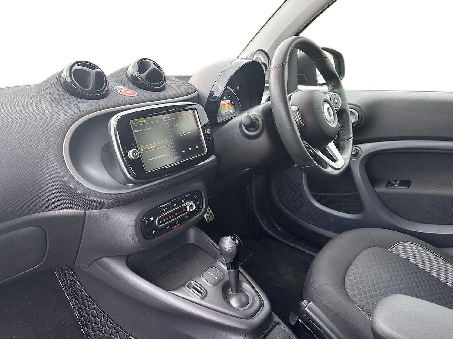Used smart fortwo 2021 for sale - 76324640: Photo 7