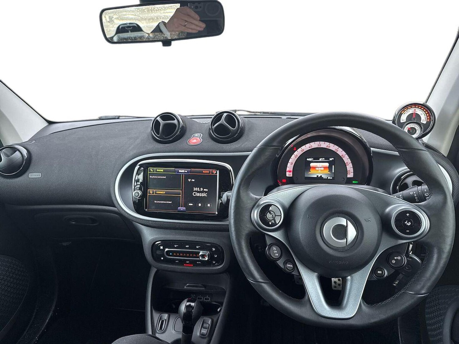 Used smart fortwo 2021 for sale - 76324640: Photo 8