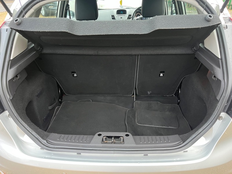 Used Ford Fiesta 2013 for sale - 76863622: Photo 13