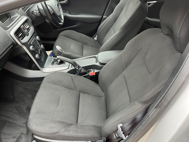 Used Volvo V40 2013 for sale - 77328833: Photo 5