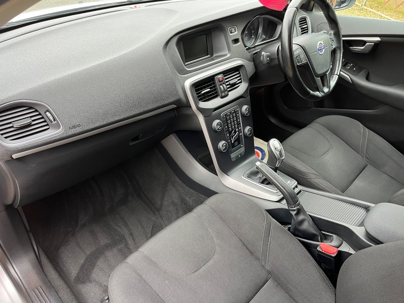 Used Volvo V40 2013 for sale - 77328833: Photo 6