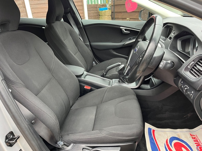 Used Volvo V40 2013 for sale - 77328833: Photo 9