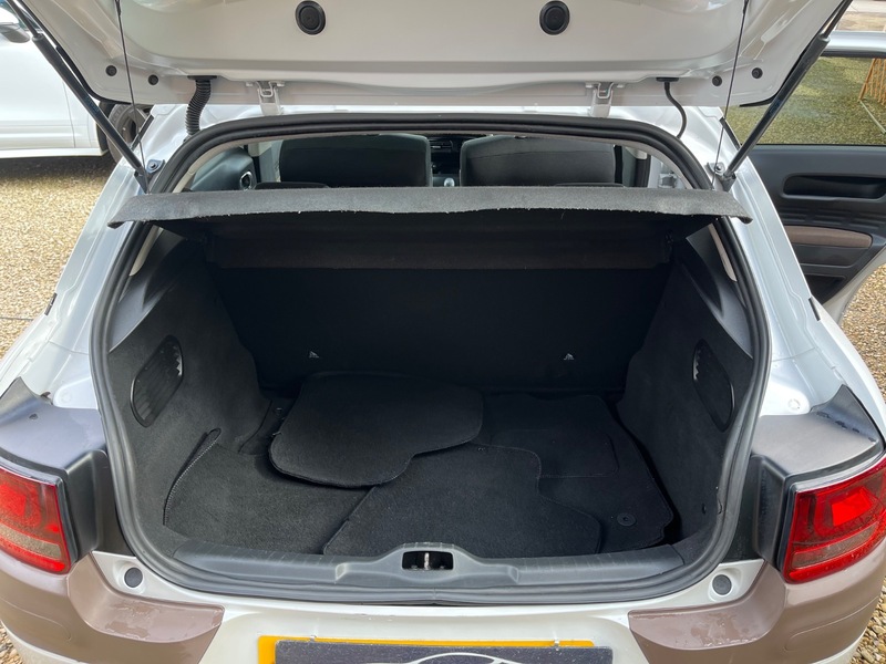Used Citroen C4 Cactus 2014 for sale - 78102299: Photo 12