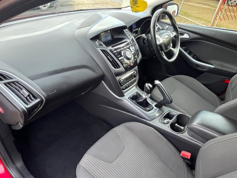 Used Ford Focus 2012 for sale - 77264121: Photo 9