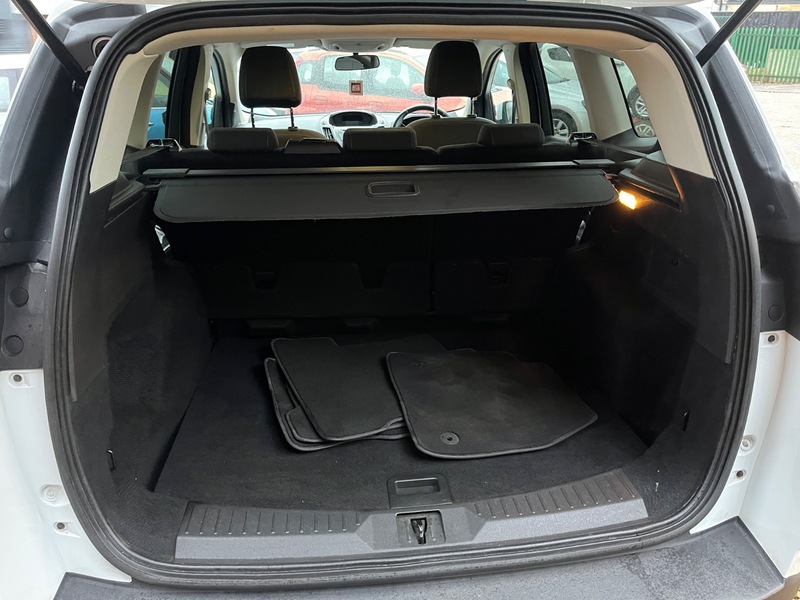 Used Ford Kuga 2014 for sale - 76884593: Photo 8