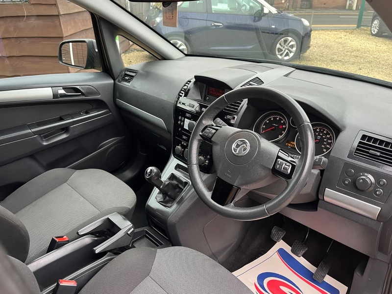 Used Vauxhall Zafira 2014 for sale - 77342359: Photo 8
