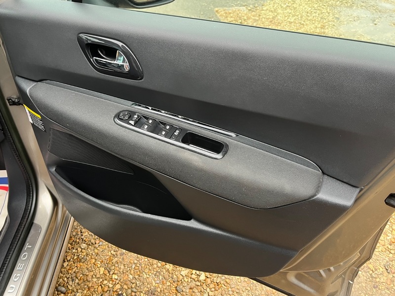 Used Peugeot 3008 2013 for sale - 77288769: Photo 7