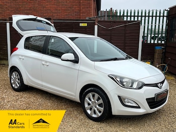 Used Hyundai i20 2014 for sale - 77328881: Photo
