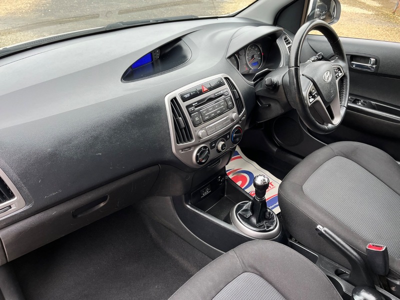 Used Hyundai i20 2014 for sale - 77328881: Photo 6