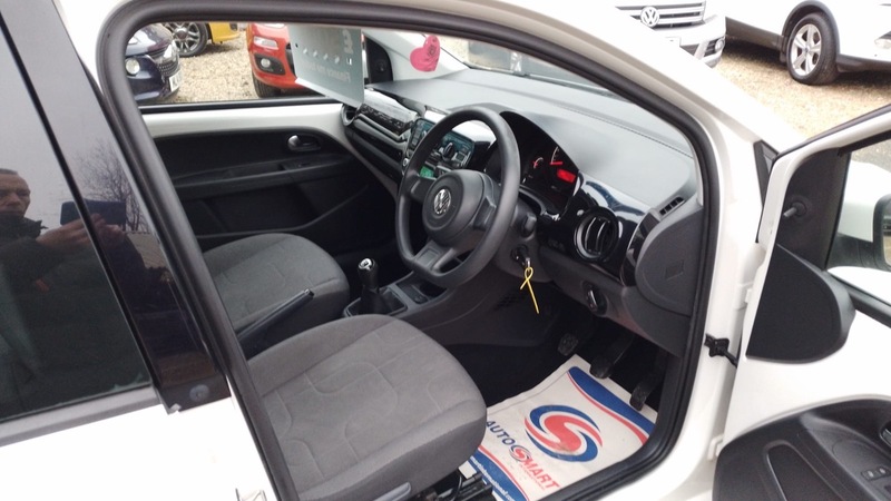 Used Volkswagen up! 2014 for sale - 77038654: Photo 3