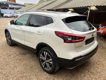 Used Nissan Qashqai 2018 for sale - 78102297: Photo