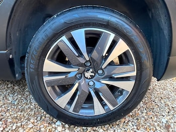 Used Peugeot 2008 2019 for sale - 78583835: Photo
