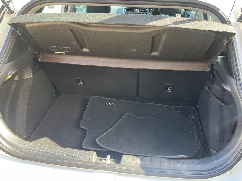 Used Hyundai i20 2015 for sale - 78102294: Photo 13