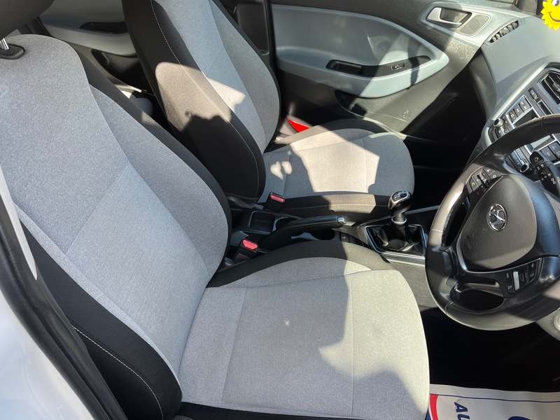 Used Hyundai i20 2015 for sale - 78102294: Photo 7