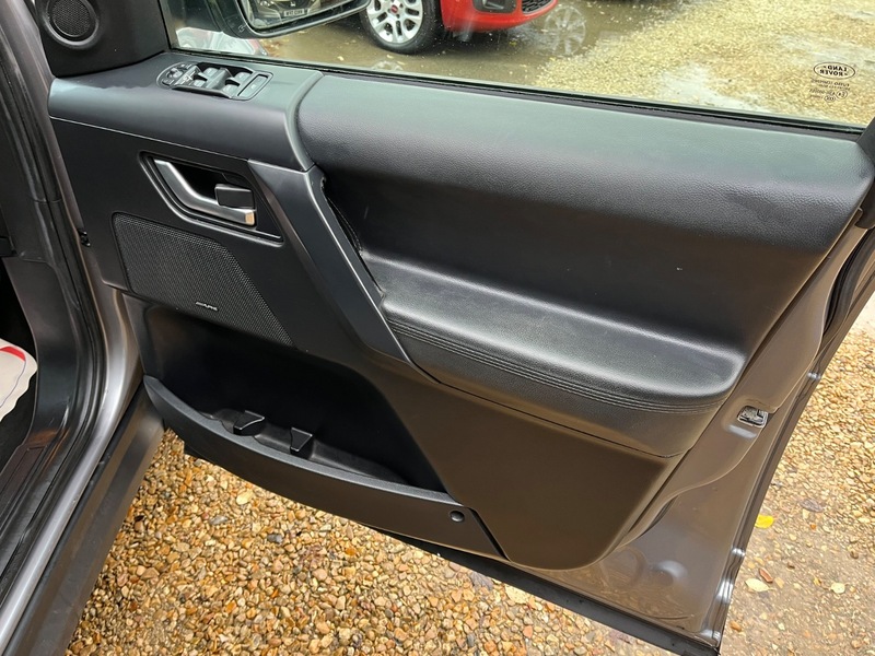 Used Land Rover Freelander 2011 for sale - 76863650: Photo 10