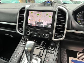 Used Porsche Cayenne 2016 for sale - 78102287: Photo