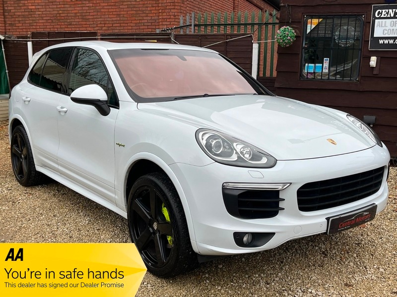 Used Porsche Cayenne 2016 for sale - 76863639: Photo 1
