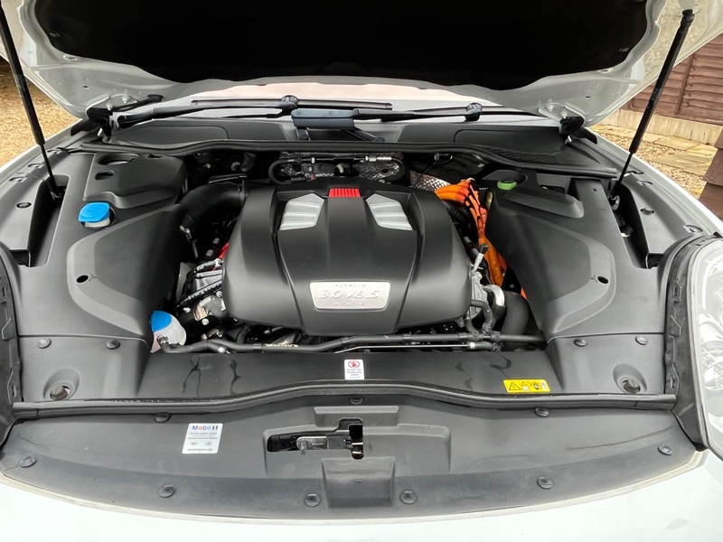 Used Porsche Cayenne 2016 for sale - 76863639: Photo 13