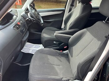 Used Citroen Grand C4 Picasso 2012 for sale - 78851682: Photo