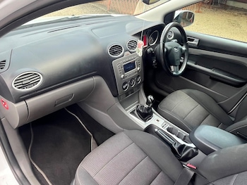 Used Ford Focus 2011 for sale - 78920200: Photo
