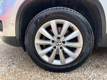 Used Volkswagen Tiguan 2014 for sale - 76863652: Photo