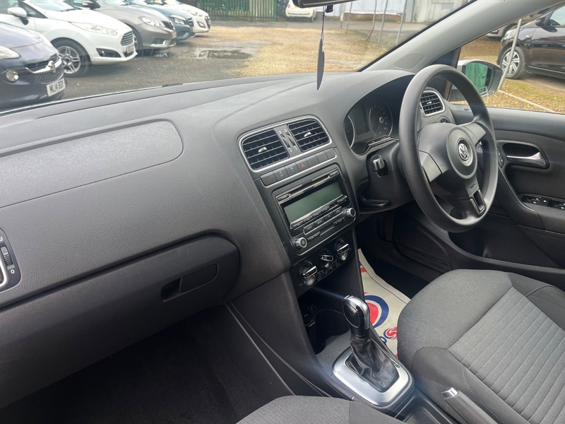 Used Volkswagen Polo 2010 for sale - 76863645: Photo 6