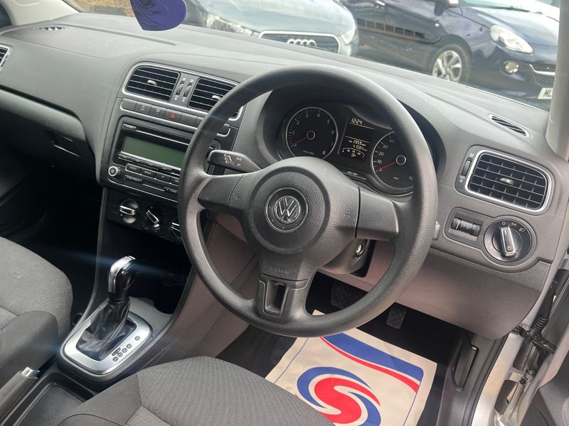 Used Volkswagen Polo 2010 for sale - 76863645: Photo 8