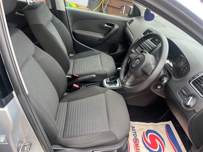 Used Volkswagen Polo 2010 for sale - 76863645: Photo 9