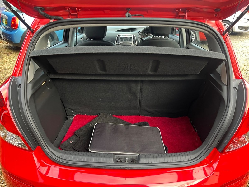 Used Hyundai i20 2012 for sale - 76863598: Photo 15