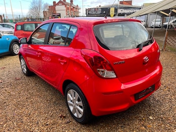 Used Hyundai i20 2012 for sale - 76863598: Photo