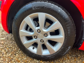 Used Hyundai i20 2012 for sale - 76863598: Photo