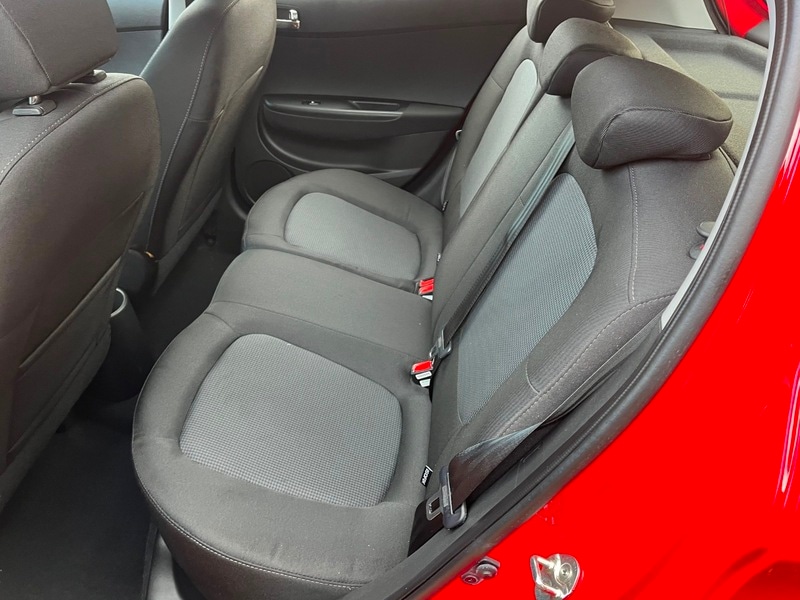 Used Hyundai i20 2012 for sale - 76863598: Photo 7