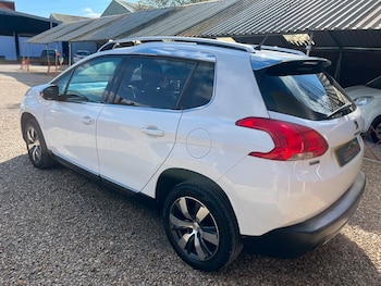Used Peugeot 2008 2016 for sale - 78316180: Photo