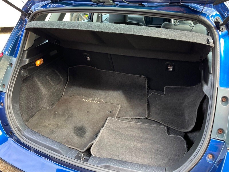 Used Toyota Auris 2015 for sale - 78102300: Photo 17