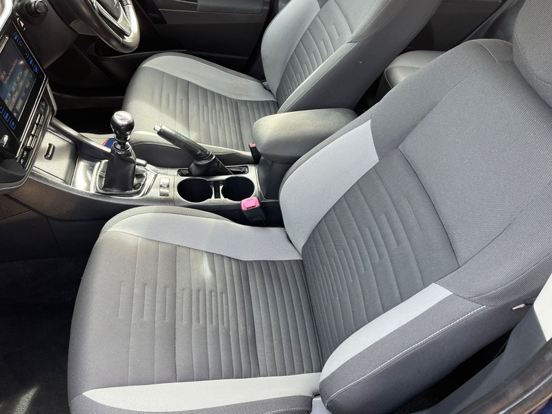 Used Toyota Auris 2015 for sale - 78102300: Photo 5