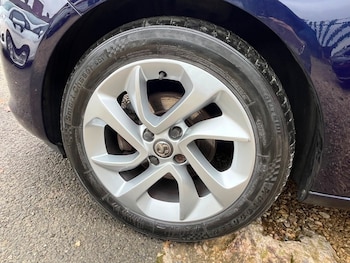 Used Vauxhall ADAM 2014 for sale - 76863651: Photo