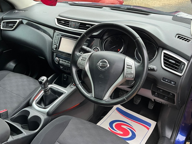 Used Nissan Qashqai 2017 for sale - 77288740: Photo 4