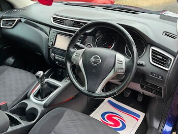 Used Nissan Qashqai 2017 for sale - 77288740: Photo