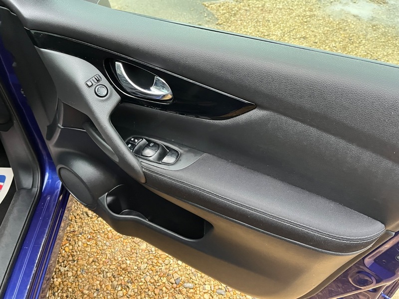 Used Nissan Qashqai 2017 for sale - 77288740: Photo 6