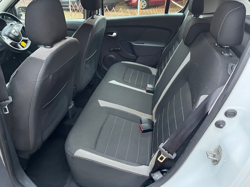 Used Dacia Sandero Stepway 2017 for sale - 77288744: Photo 6