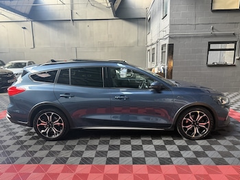 Used Ford Focus 2019 for sale - 79495383: Photo
