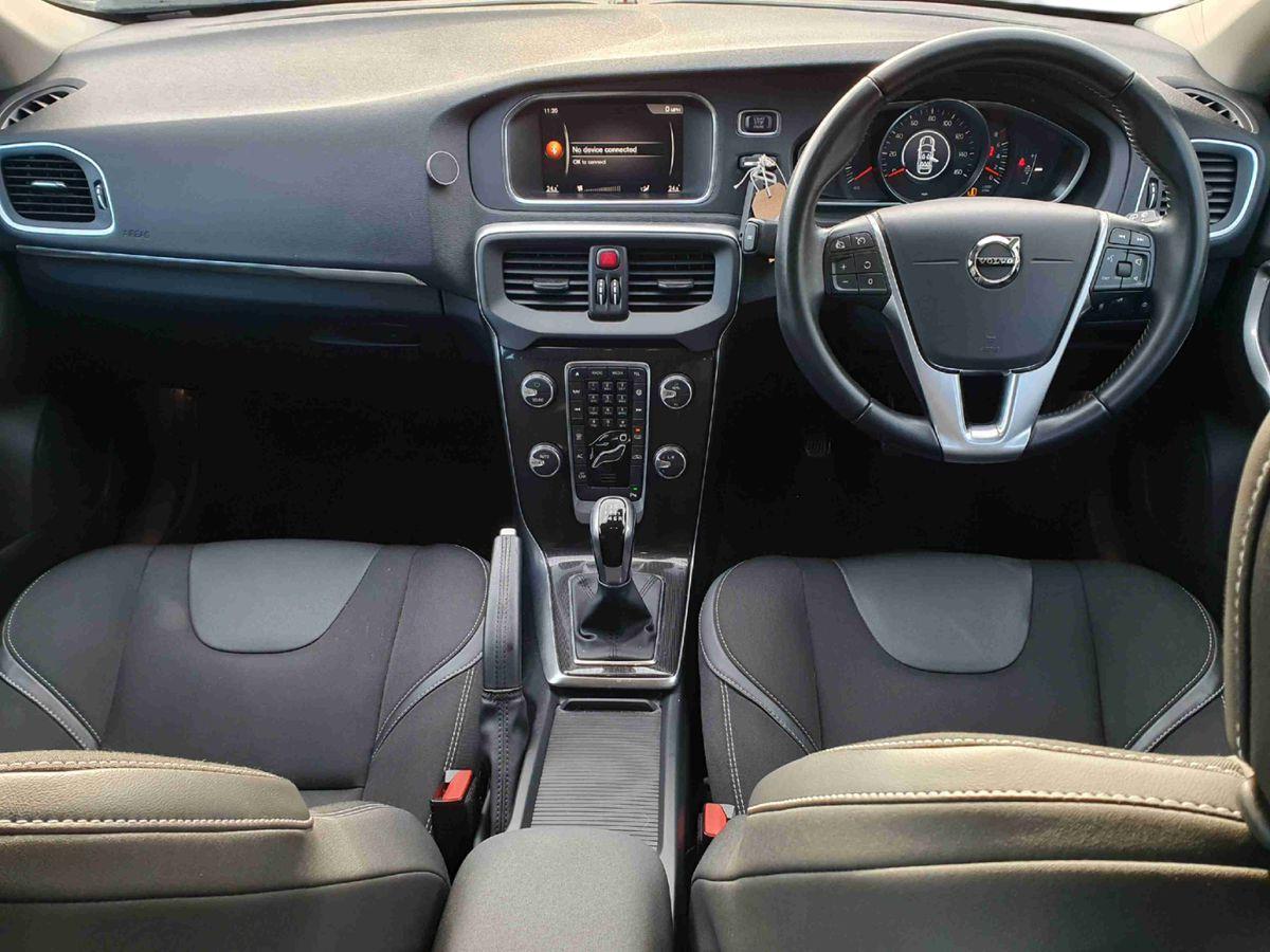 Used Volvo V40 2019 for sale - 77205651: Photo 11