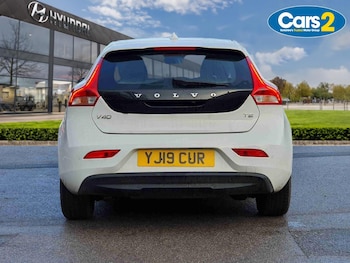 Used Volvo V40 2019 for sale - 77205651: Photo