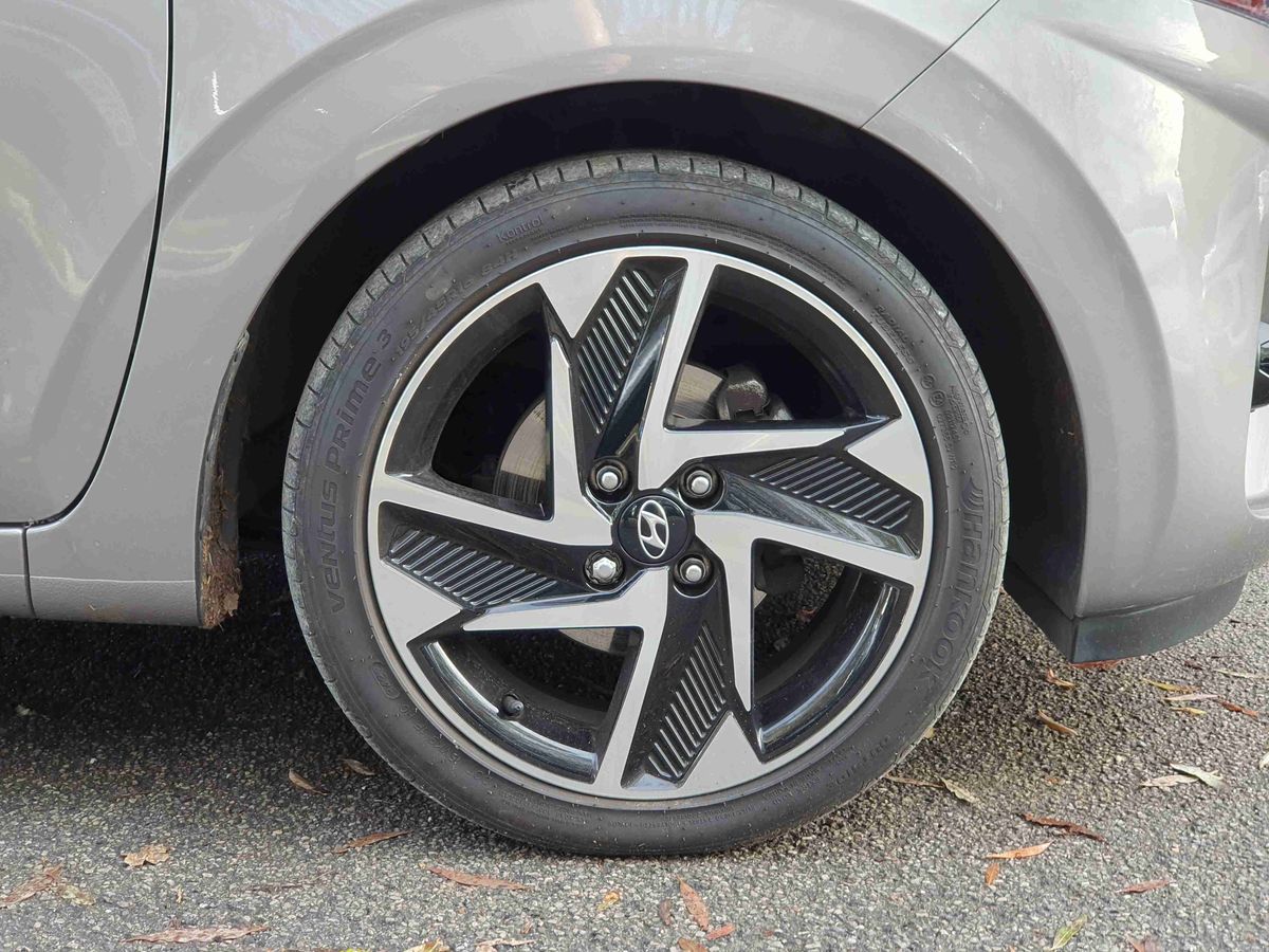 Used Hyundai i10 2023 for sale - 76717238: Photo 9