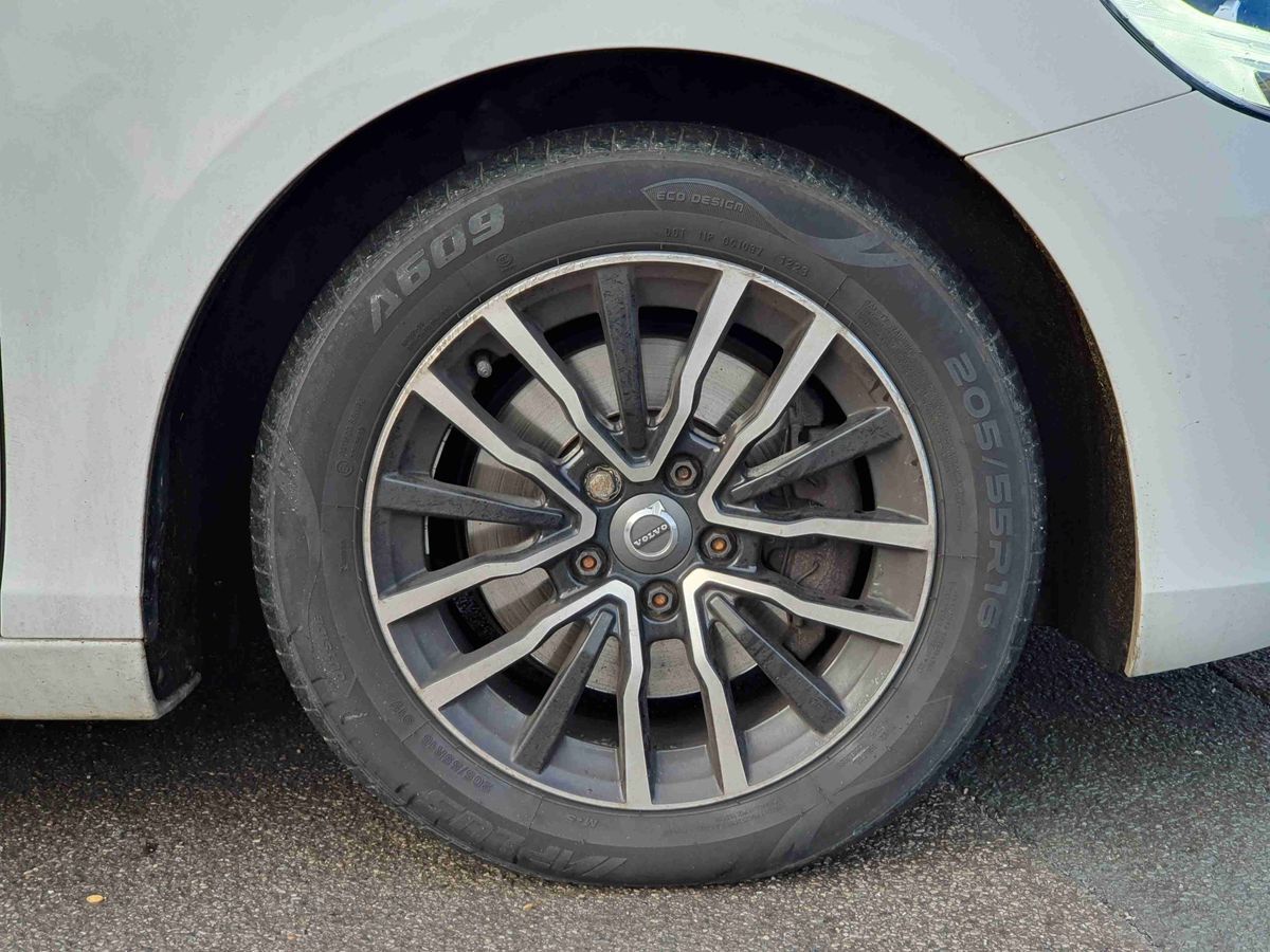 Used Volvo V40 2019 for sale - 77307422: Photo 9