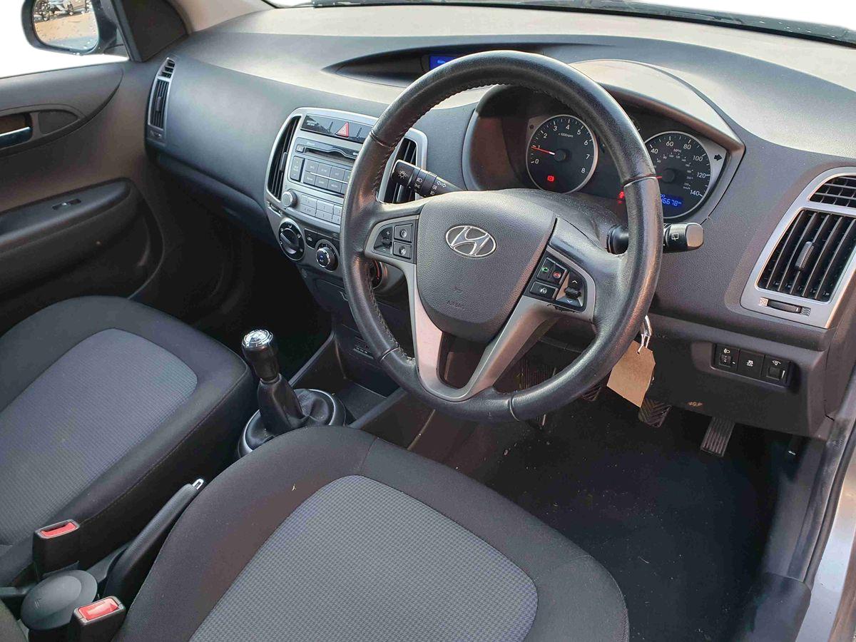 Used Hyundai i20 2014 for sale - 76901384: Photo 10