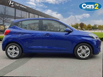 Used Hyundai i10 2022 for sale - 77600325: Photo