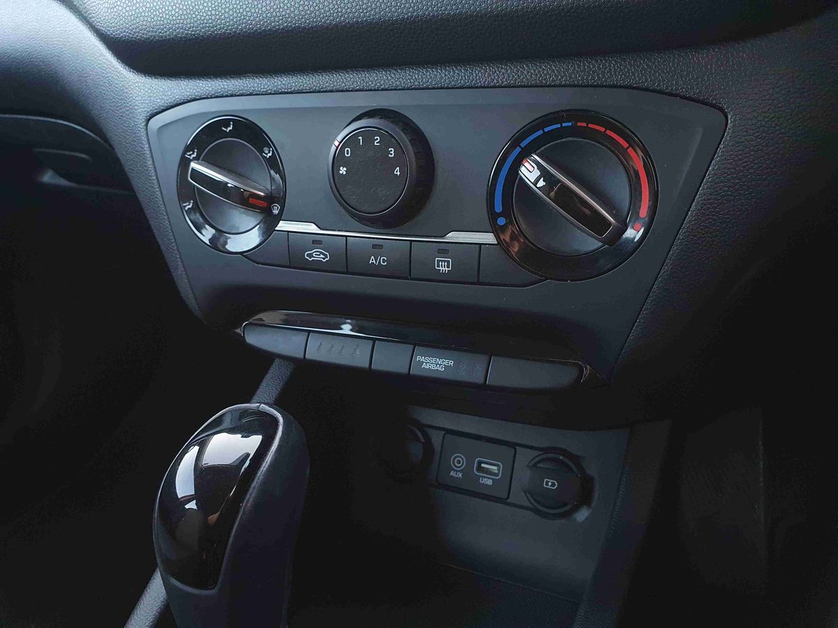 Used Hyundai i20 2018 for sale - 76901194: Photo 23