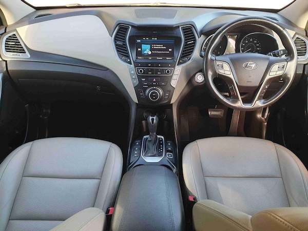 Used Hyundai Santa Fe 2017 for sale - 76208840: Photo 11