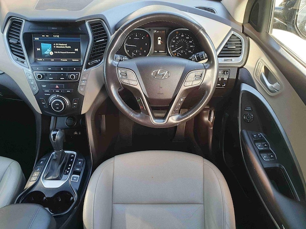 Used Hyundai Santa Fe 2017 for sale - 76208840: Photo 12